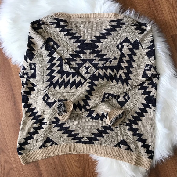 Elon Aztec Sweater - Picture 5 of 6